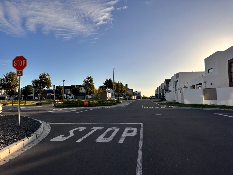 3 Bedroom Property for Sale in Sandown Western Cape